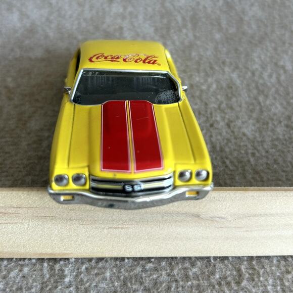 Matchbox Coca-Cola 1970 Chevrolet Chevelle SS 454 - Picture 2 of 7